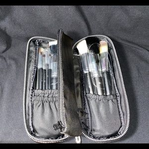 MAC Brush Travel Set